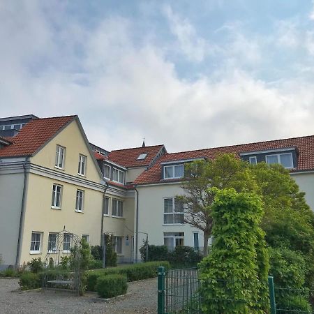 Hafenresidenz - Ferienwohnung 37 Wiek auf Rügen Esterno foto