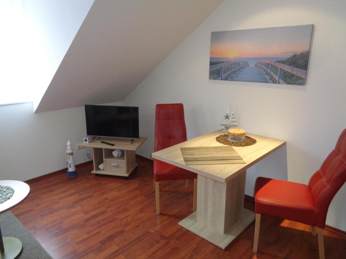Hafenresidenz - Ferienwohnung 37 Wiek auf Rügen Esterno foto