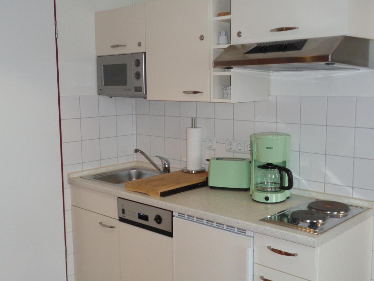Hafenresidenz - Ferienwohnung 37 Wiek auf Rügen Esterno foto