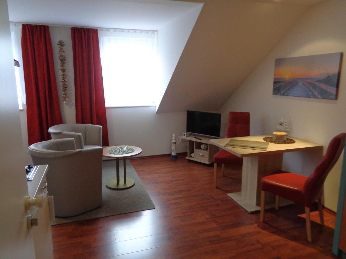 Hafenresidenz - Ferienwohnung 37 Wiek auf Rügen Esterno foto